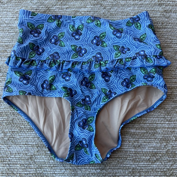 Kortni Jeane Blue Blueberry Swim Bottoms NWOT size XS - Picture 7 of 7